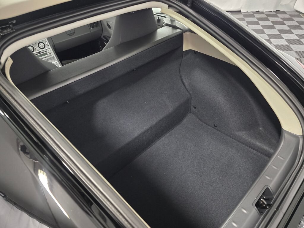 Used 2006 Chrysler Crossfire Limited RWD image 47