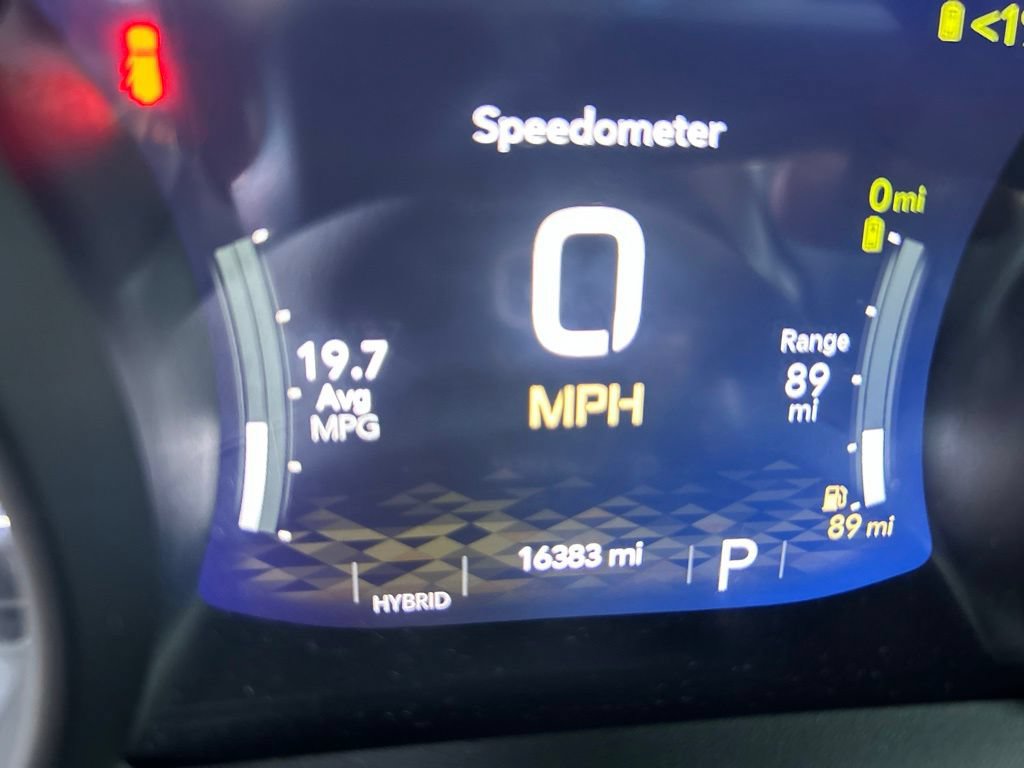 Used 2024 Jeep Wrangler Unlimited w/ Convenience Group AWD/4WD image 18