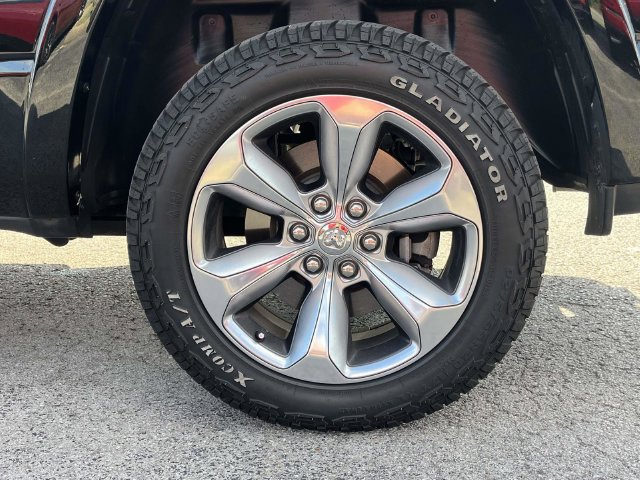 Used 2022 RAM 1500 Limited AWD/4WD image 11