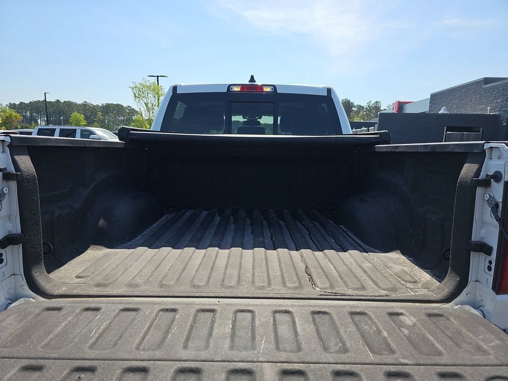 Used 2019 RAM 1500 Laramie RWD image 16