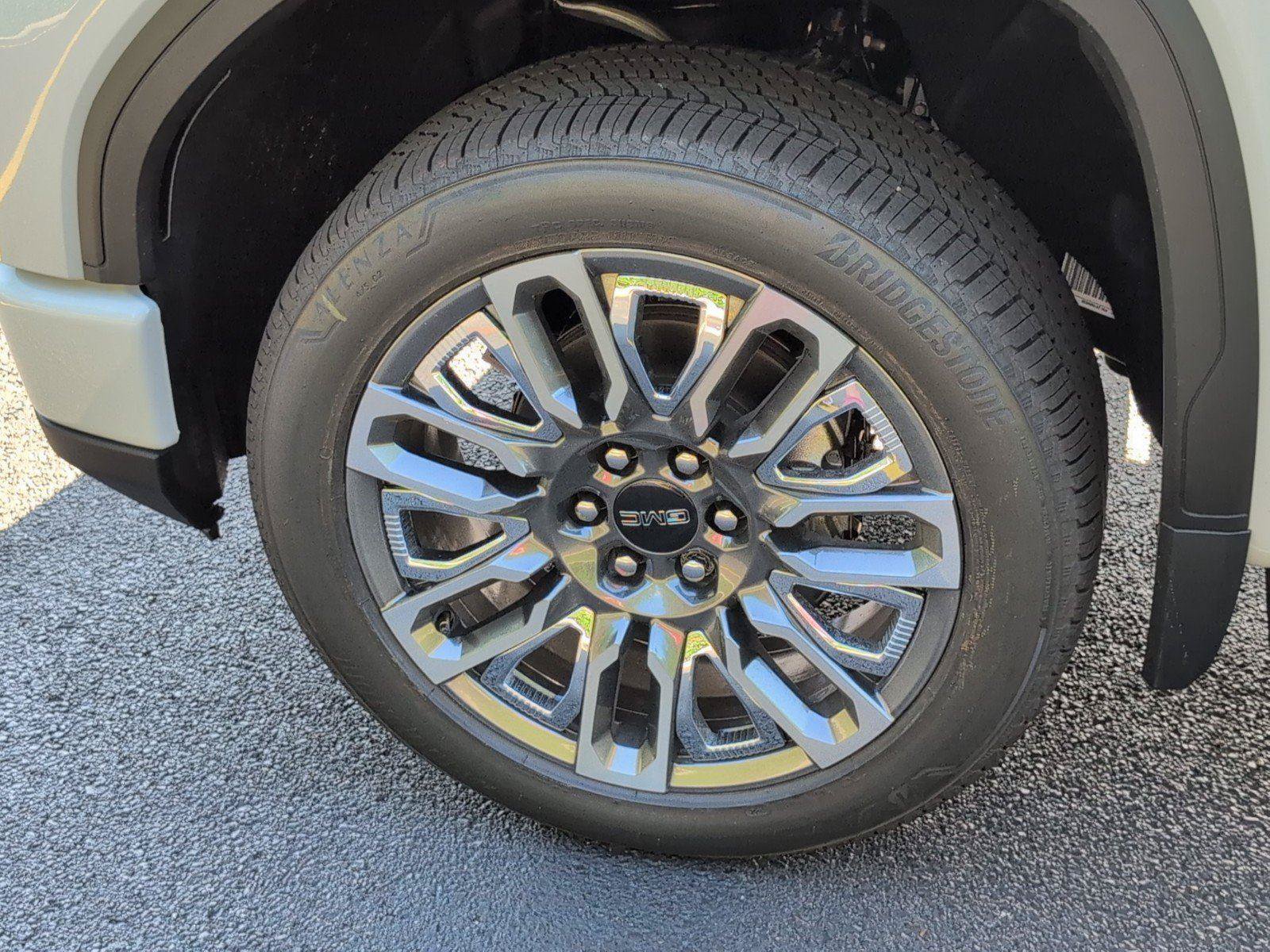 New 2026 GMC Sierra 1500 Denali Ultimate AWD/4WD image 11