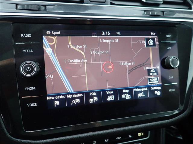 Used 2019 Volkswagen Tiguan SEL Premium image 25