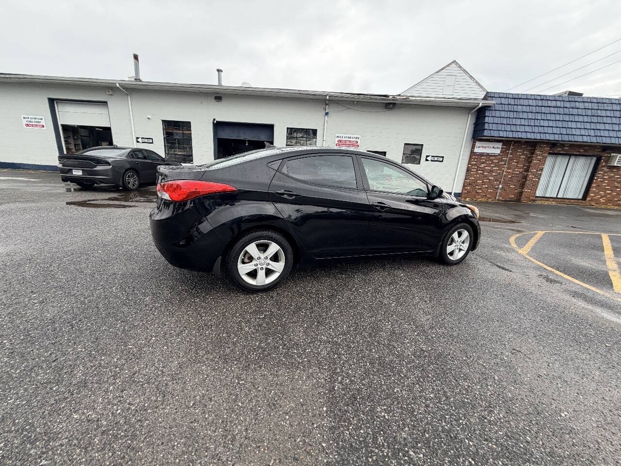 Used 2012 Hyundai Elantra GLS w/ Preferred Pkg 3 FWD image 24