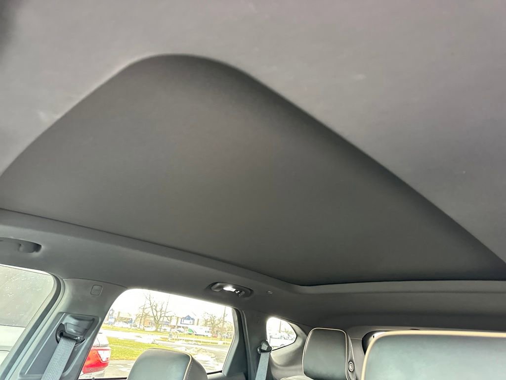 Used 2020 Chevrolet Blazer Premier w/ Driver Confidence II Package image 11