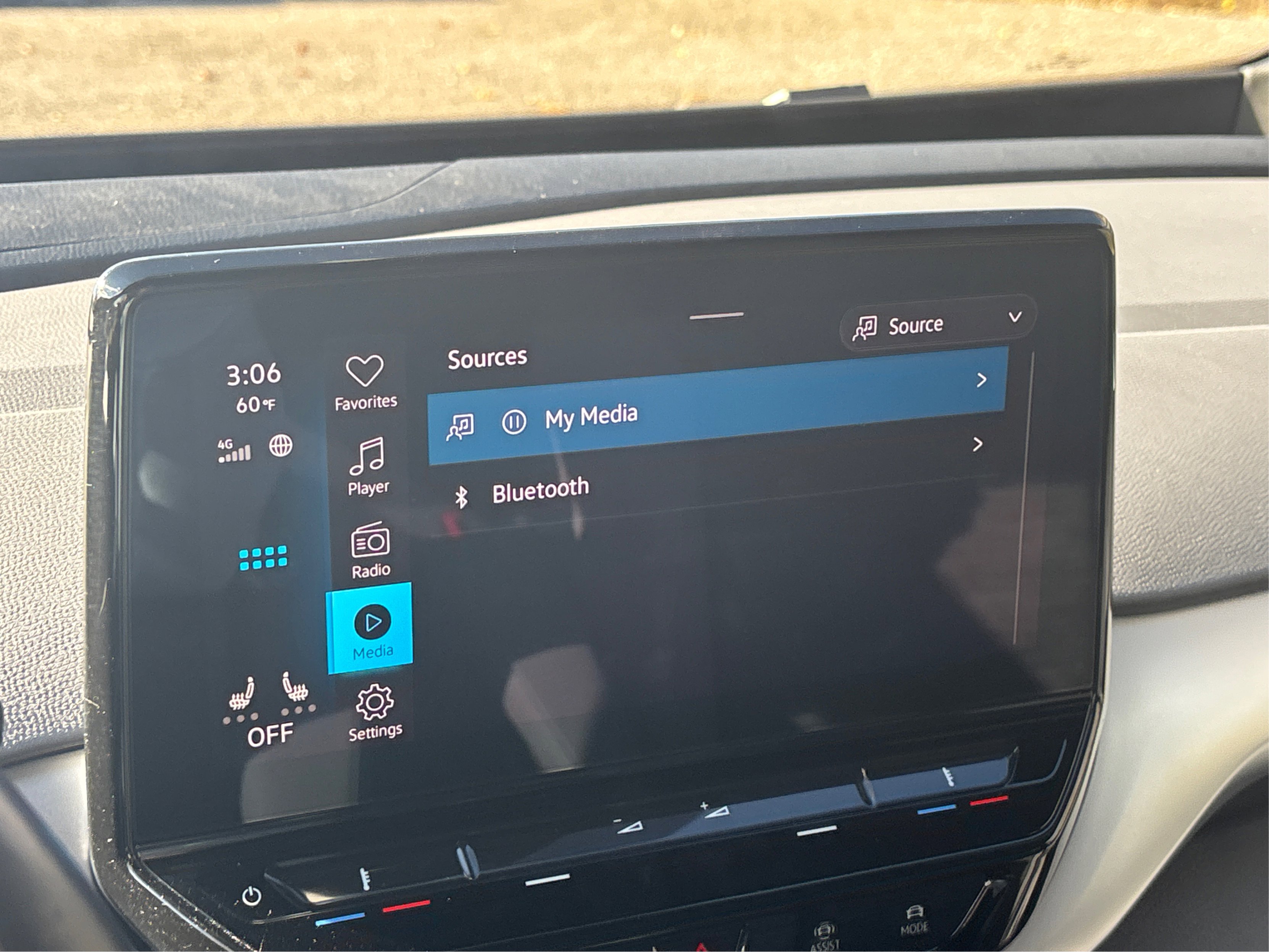 Used 2022 Volkswagen ID.4 Pro image 46