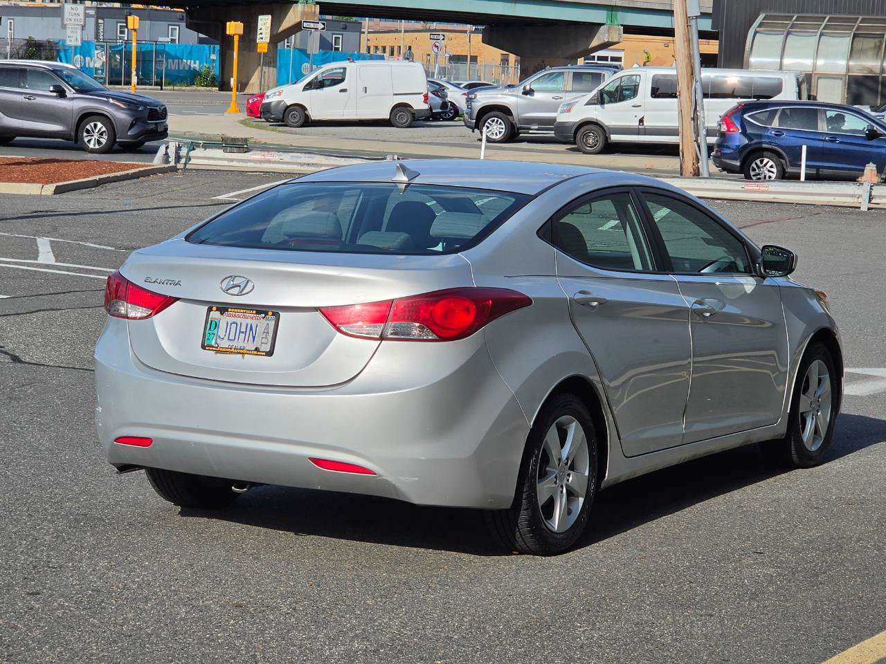 Used 2013 Hyundai Elantra GLS w/ Preferred Pkg FWD image 6