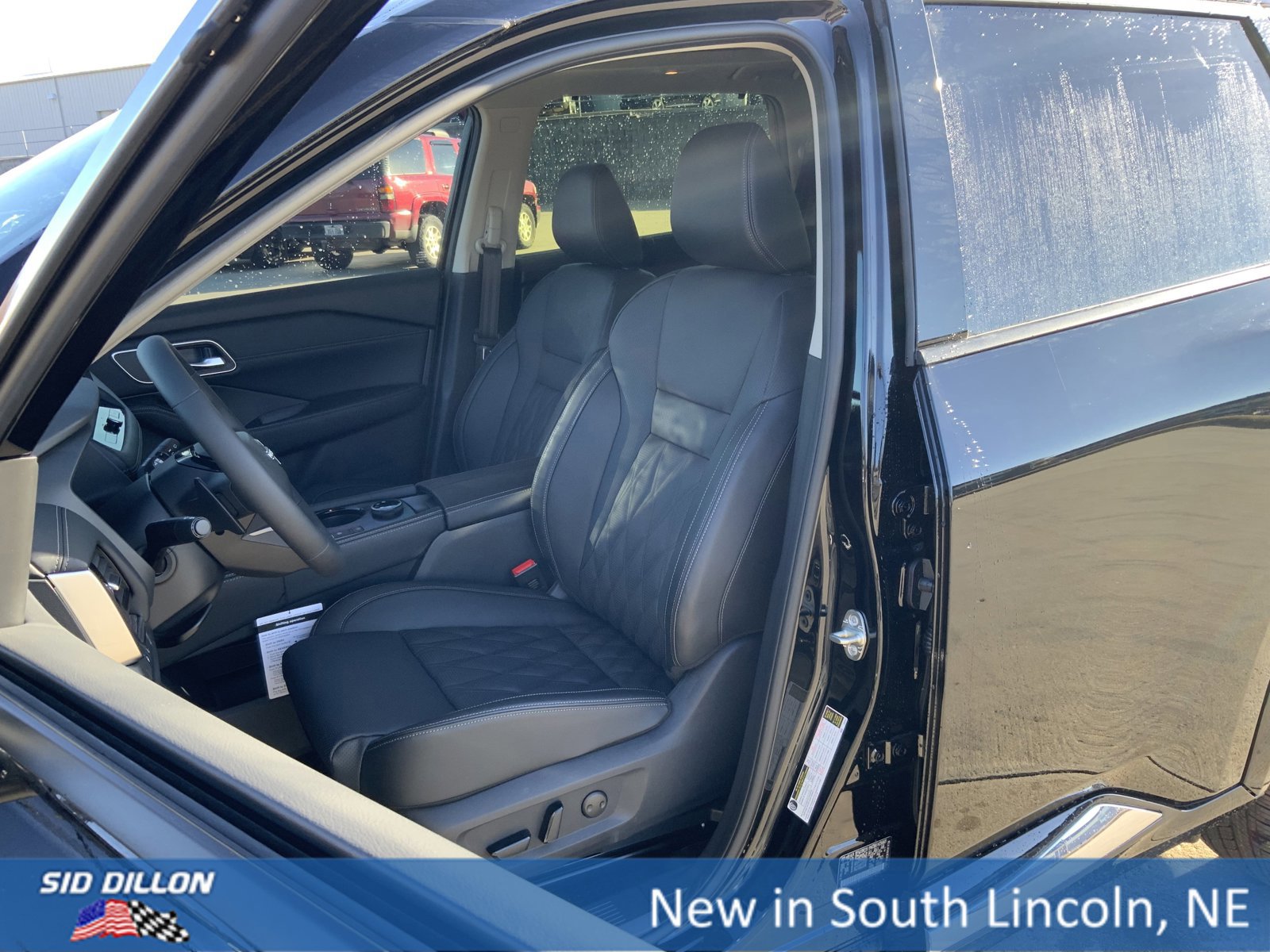 New 2026 Nissan Rogue Platinum w/ Platinum Premium Package image 9