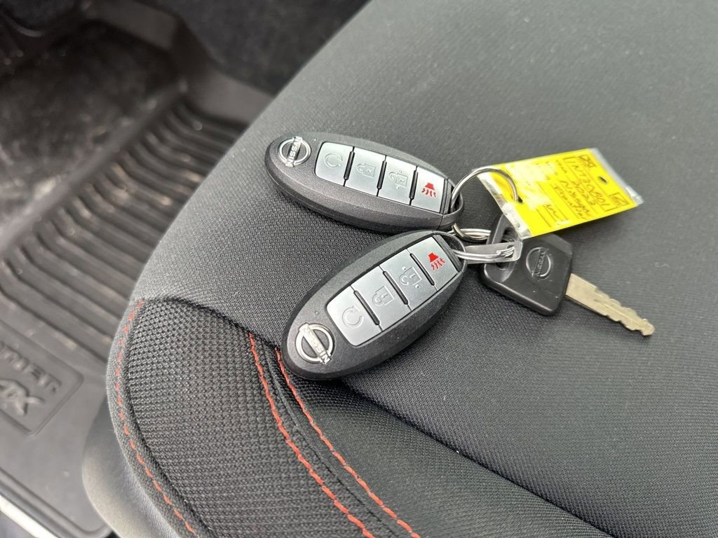 Used 2023 Nissan Frontier PRO-4X w/ Technology Package image 36