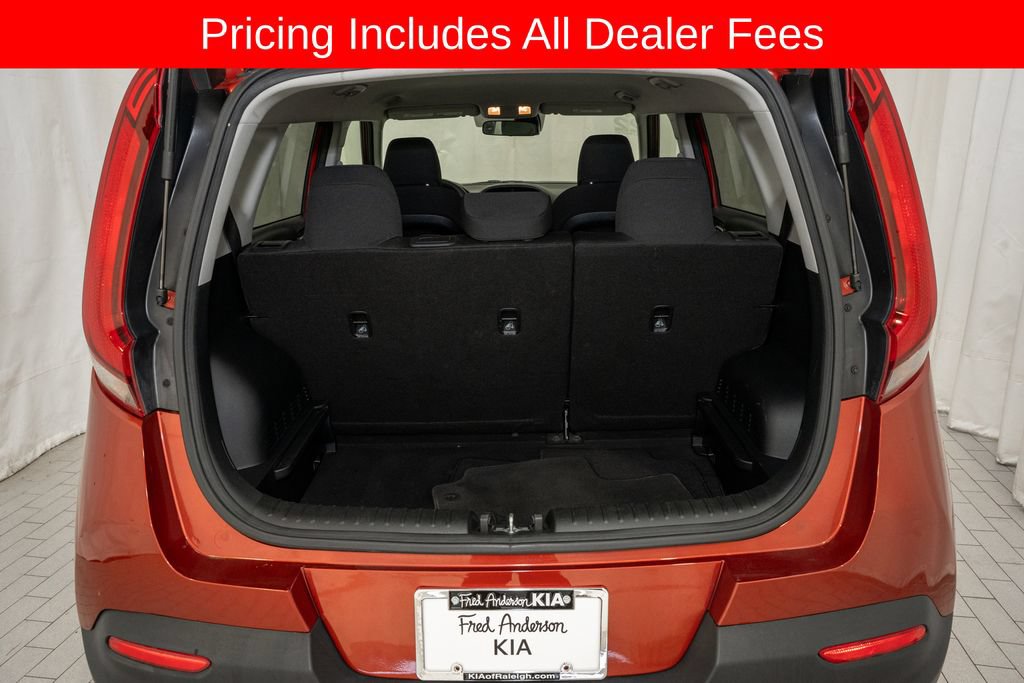Used 2022 Kia Soul LX w/ Technology Package FWD image 5