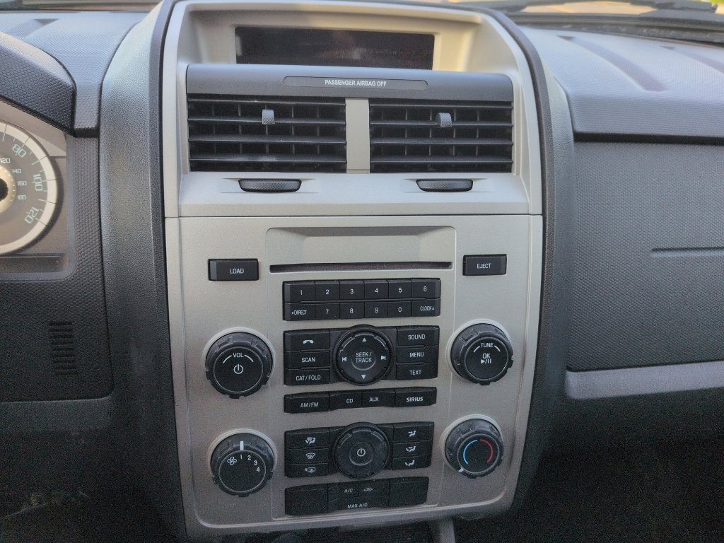 Used 2012 Ford Escape XLT FWD image 9