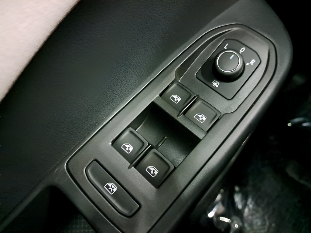 New 2025 Volkswagen Taos SEL AWD/4WD image 27