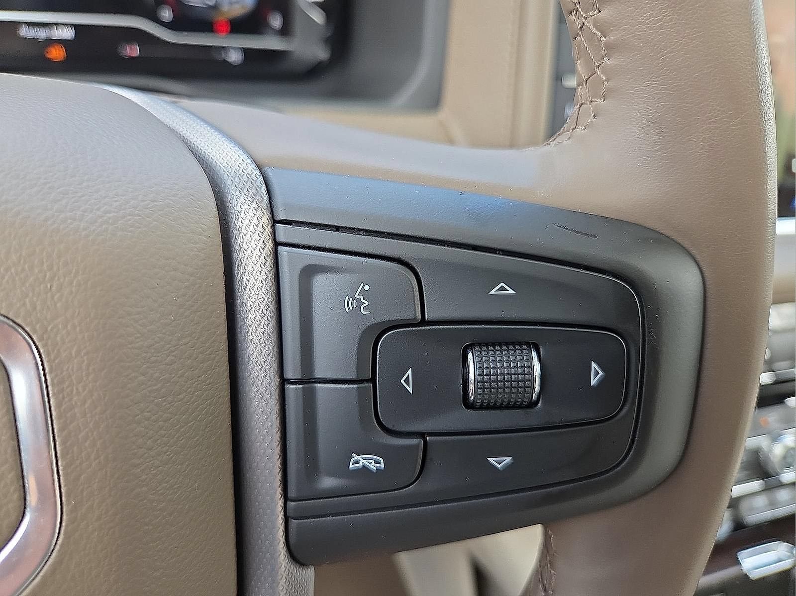Used 2023 GMC Yukon Denali w/ Max Trailering Package AWD/4WD image 23