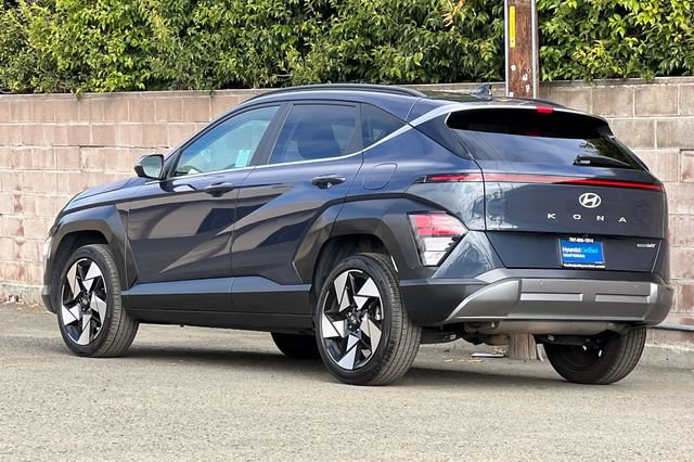 Certified 2025 Hyundai Kona Limited AWD/4WD image 8