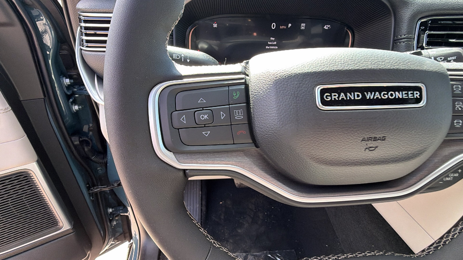 New 2026 Jeep Grand Wagoneer Limited AWD/4WD image 23
