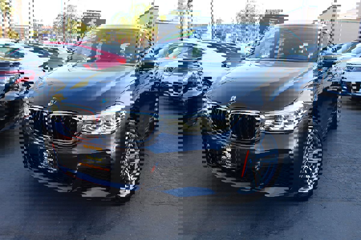 Used 2018 BMW 640i Gran Turismo xDrive image 2