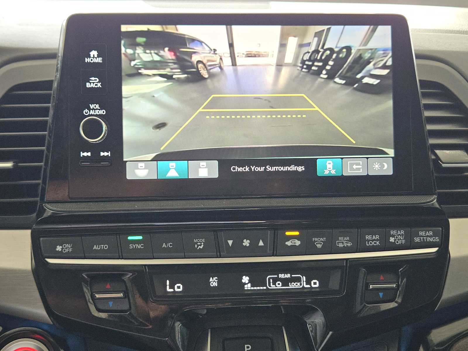 Used 2025 Honda Odyssey Touring image 17