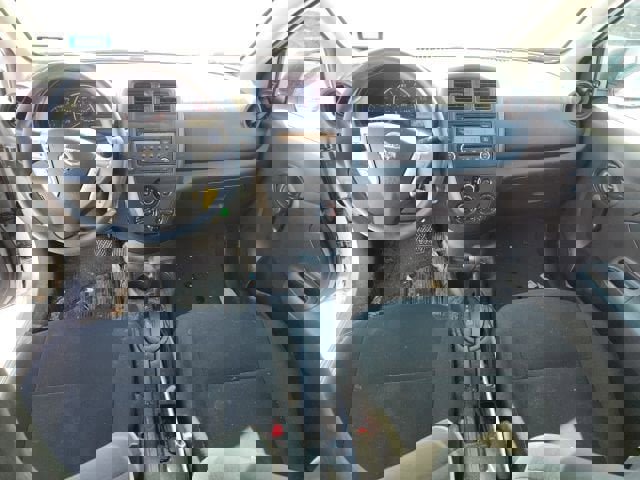 Used 2015 Nissan Versa S Plus image 18