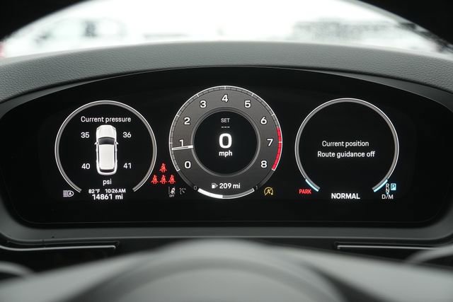 Used 2025 Porsche Cayenne Base image 25