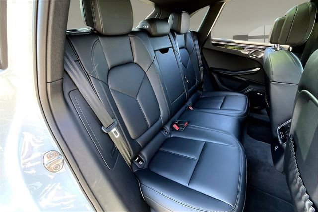 Used 2026 Porsche Macan AWD/4WD image 24