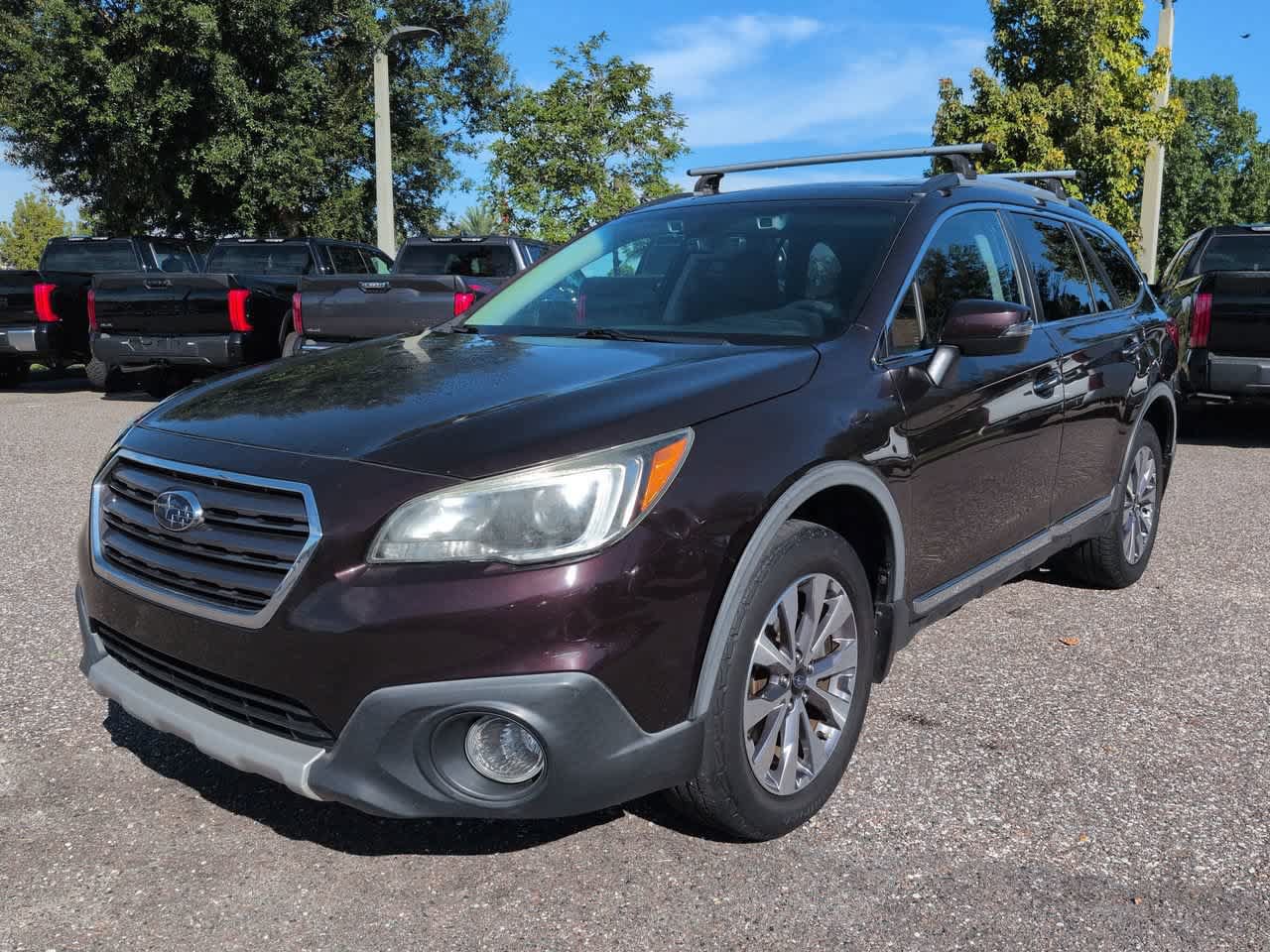 Used 2017 Subaru Outback 2.5i Touring w/ Popular Package #5A AWD/4WD image 2