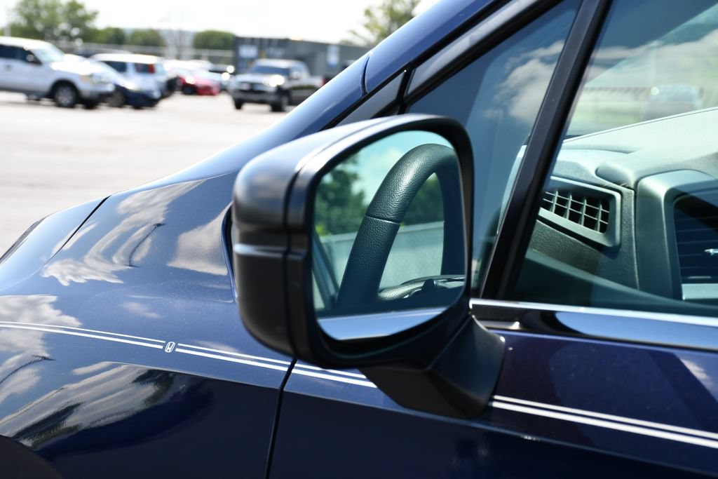 Used 2019 Honda Odyssey LX image 13