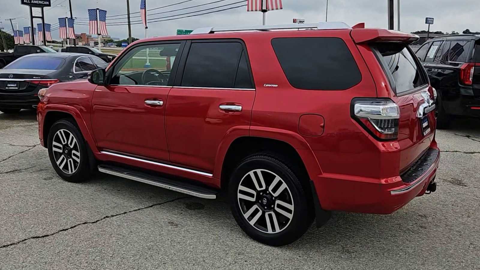 Used 2024 Toyota 4Runner Limited AWD/4WD image 6