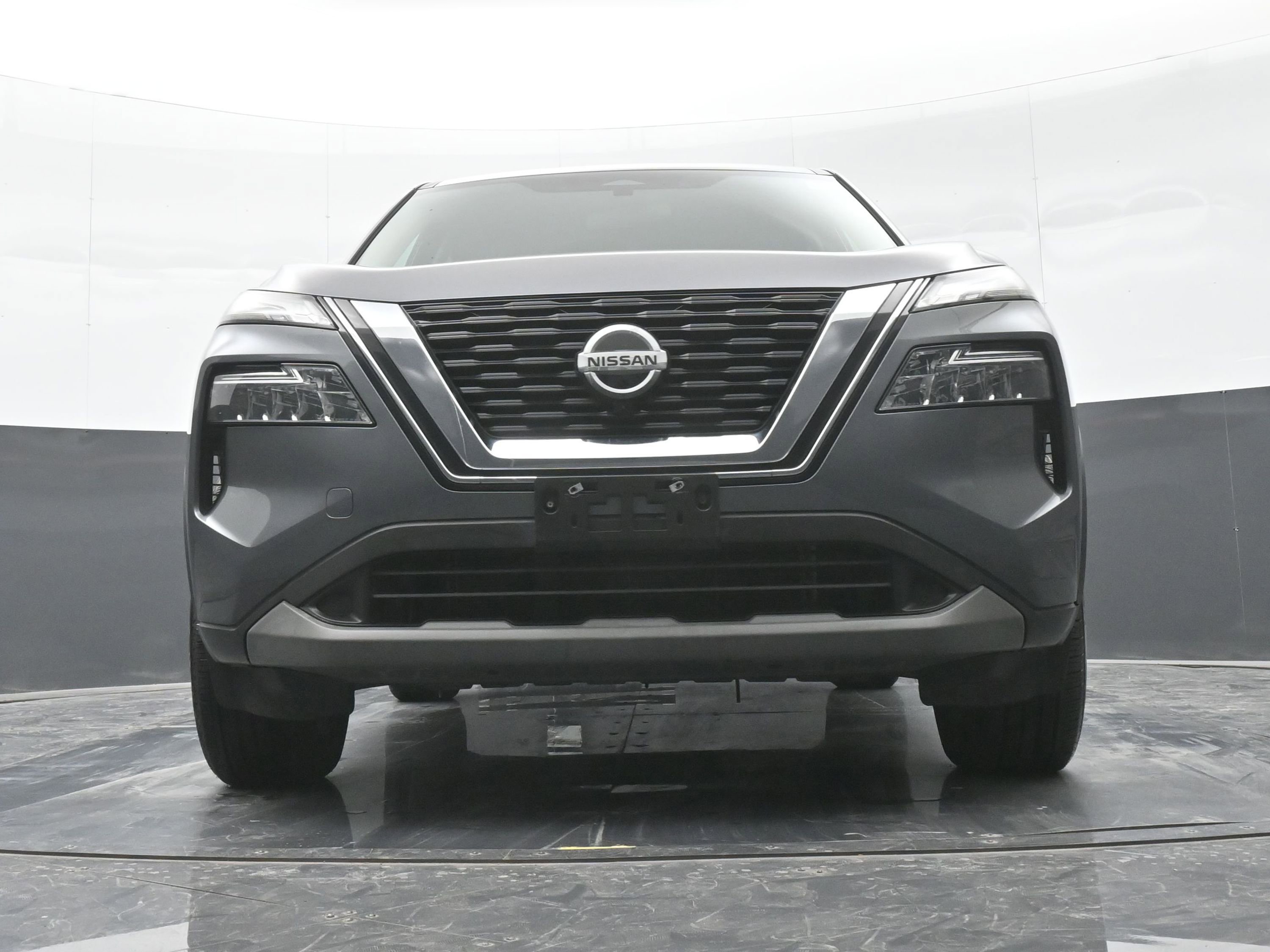 Used 2021 Nissan Rogue SV image 38