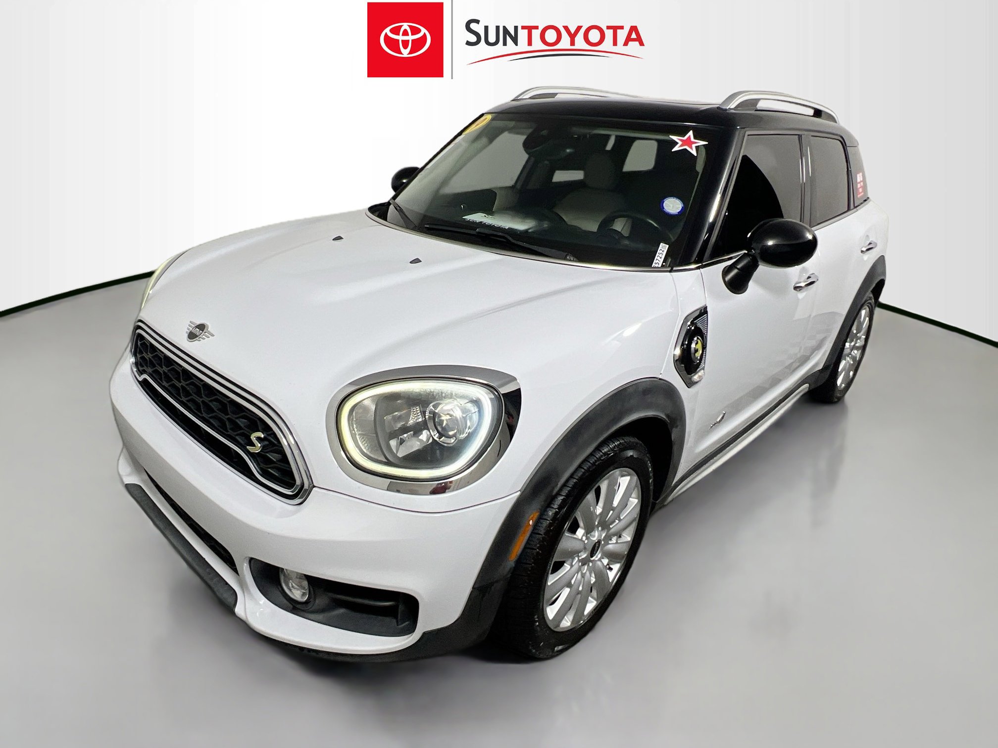 Used 2019 MINI Cooper Countryman SE w/ Convenience Package image 9
