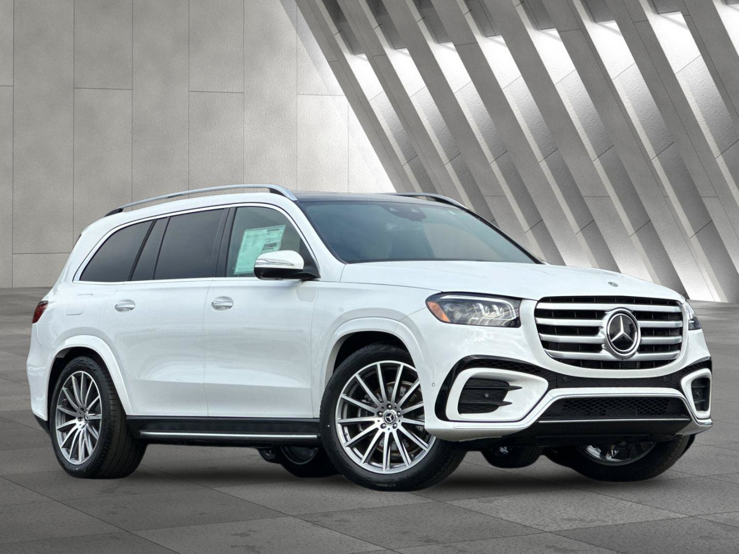 New 2026 Mercedes-Benz GLS 580 4MATIC image 2