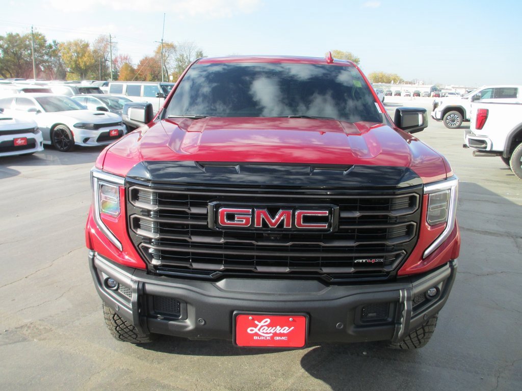 Used 2025 GMC Sierra 1500 AT4X image 12