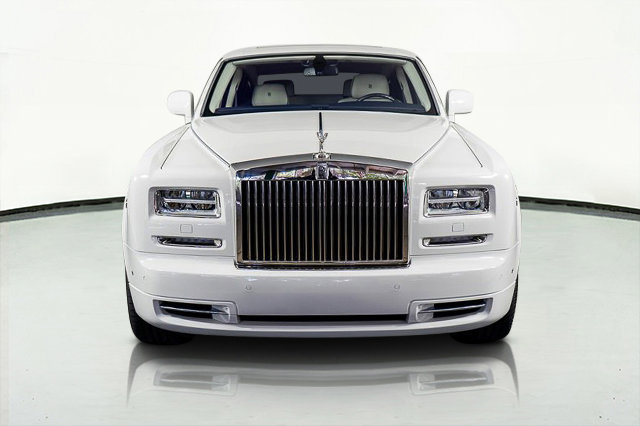 Used 2016 Rolls-Royce Phantom Sedan image 21