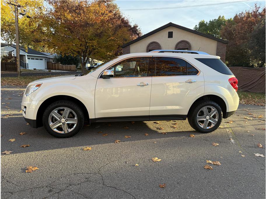Used 2015 Chevrolet Equinox LTZ image 4