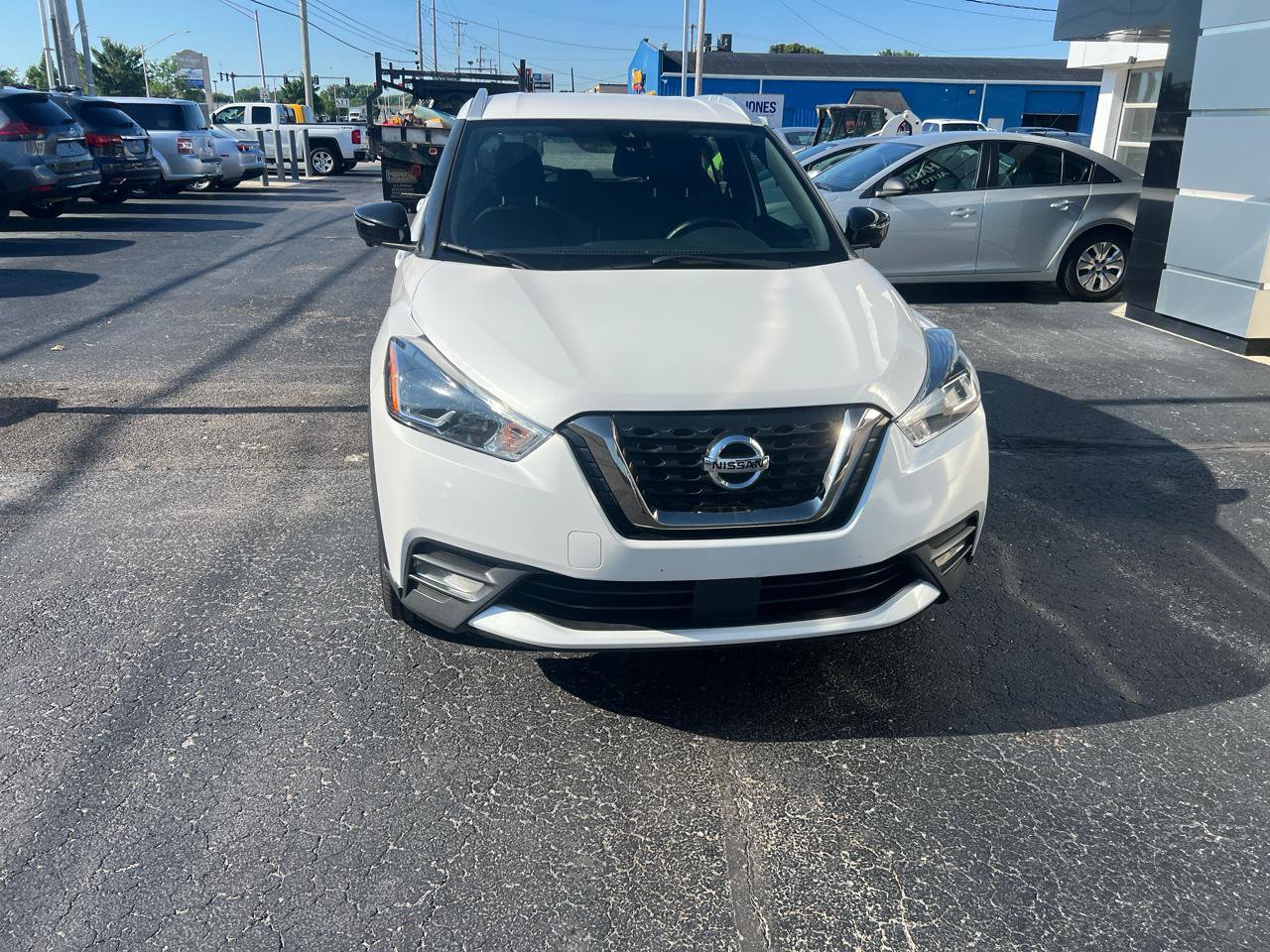 Used 2020 Nissan Kicks SR FWD image 8