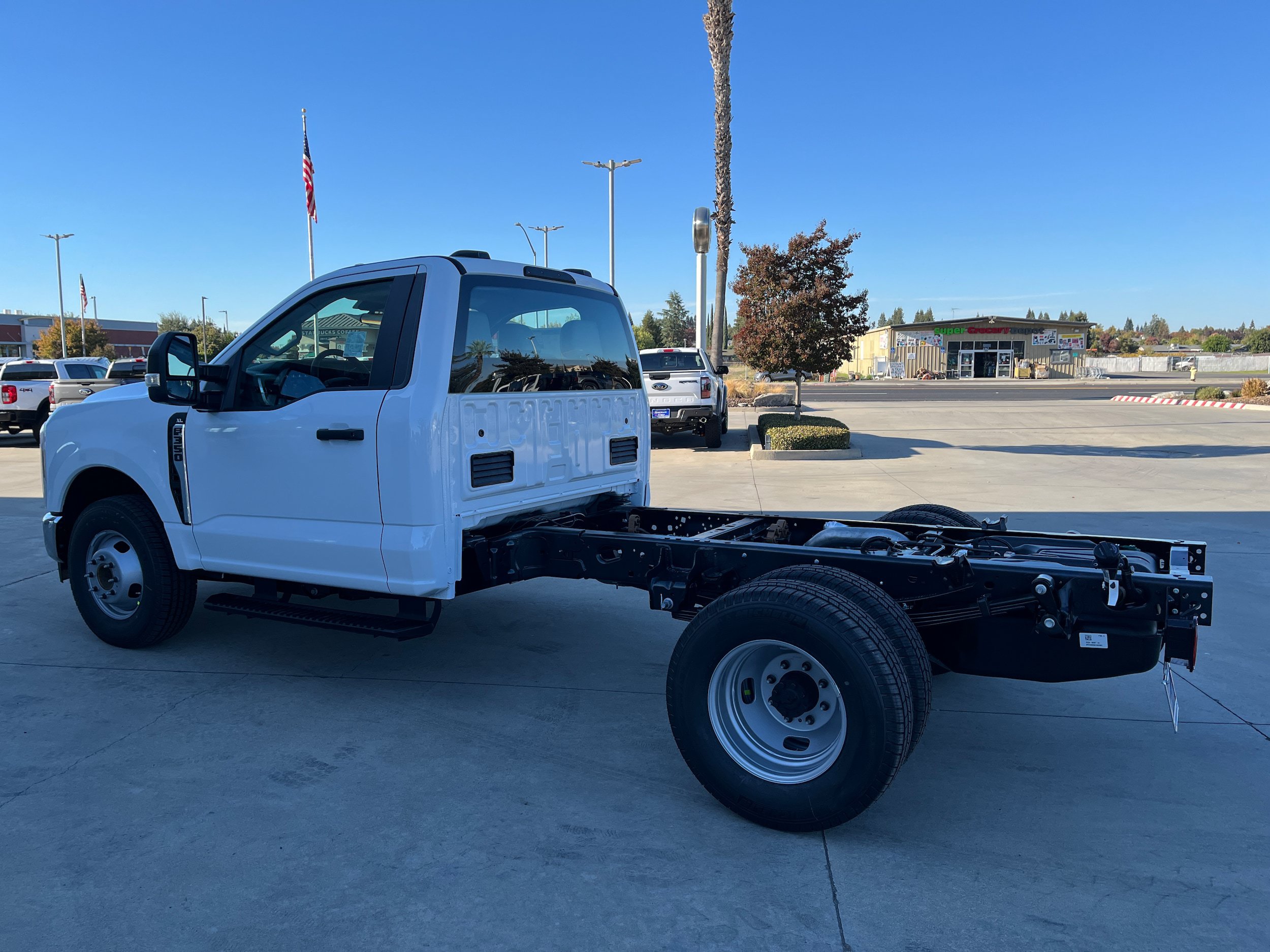 New 2026 Ford F350 XL w/ XL Chrome Package RWD image 2