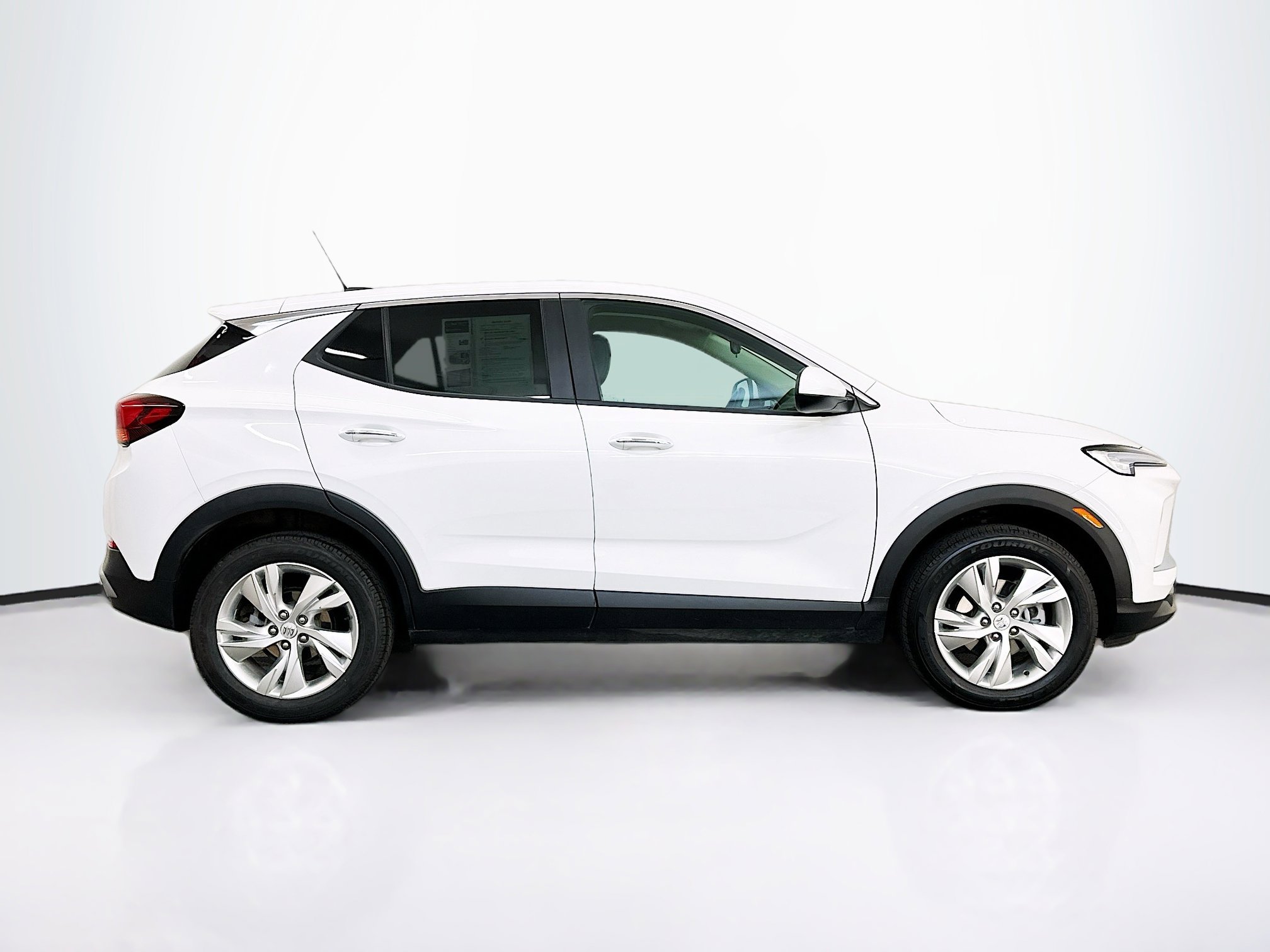 Used 2025 Buick Encore GX Preferred image 10