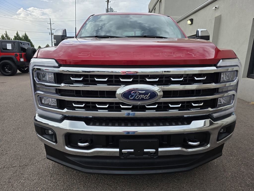 Used 2024 Ford F350 Lariat image 2