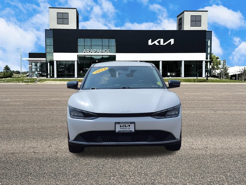Certified 2024 Kia EV6 Light AWD/4WD image 3