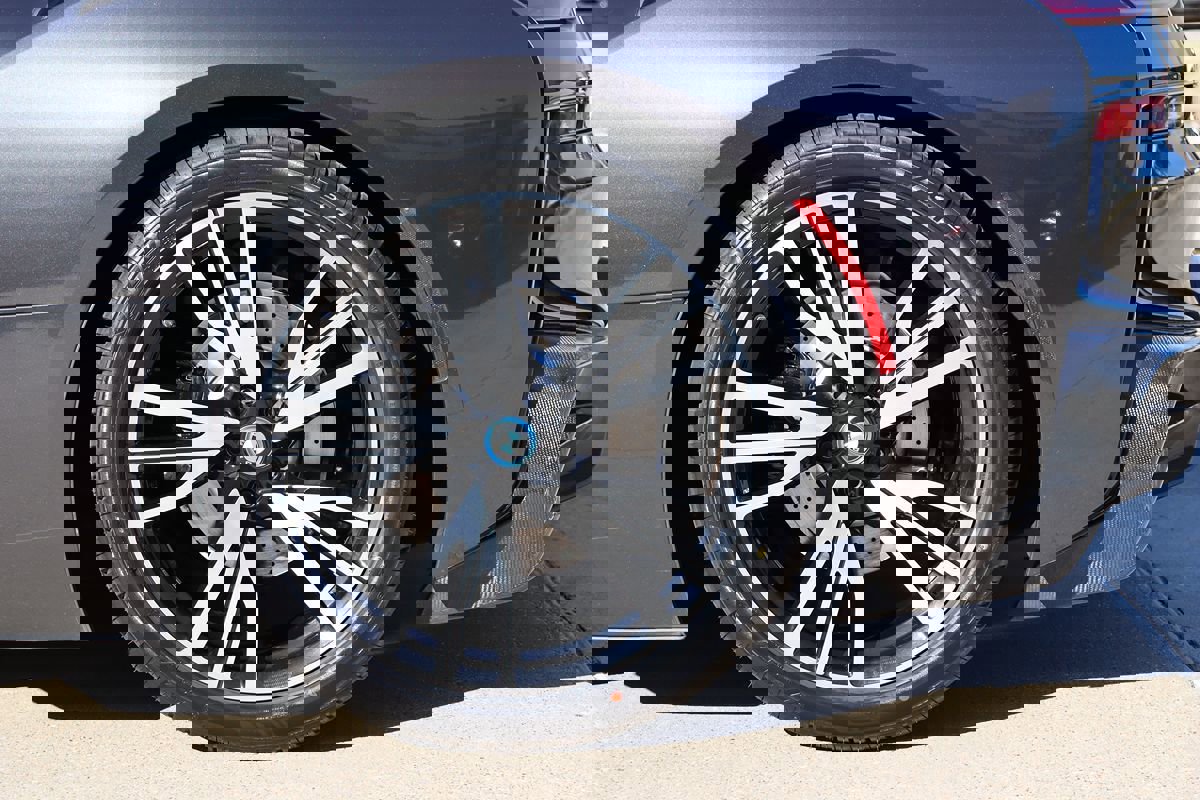 Used 2019 BMW i8 Roadster image 56