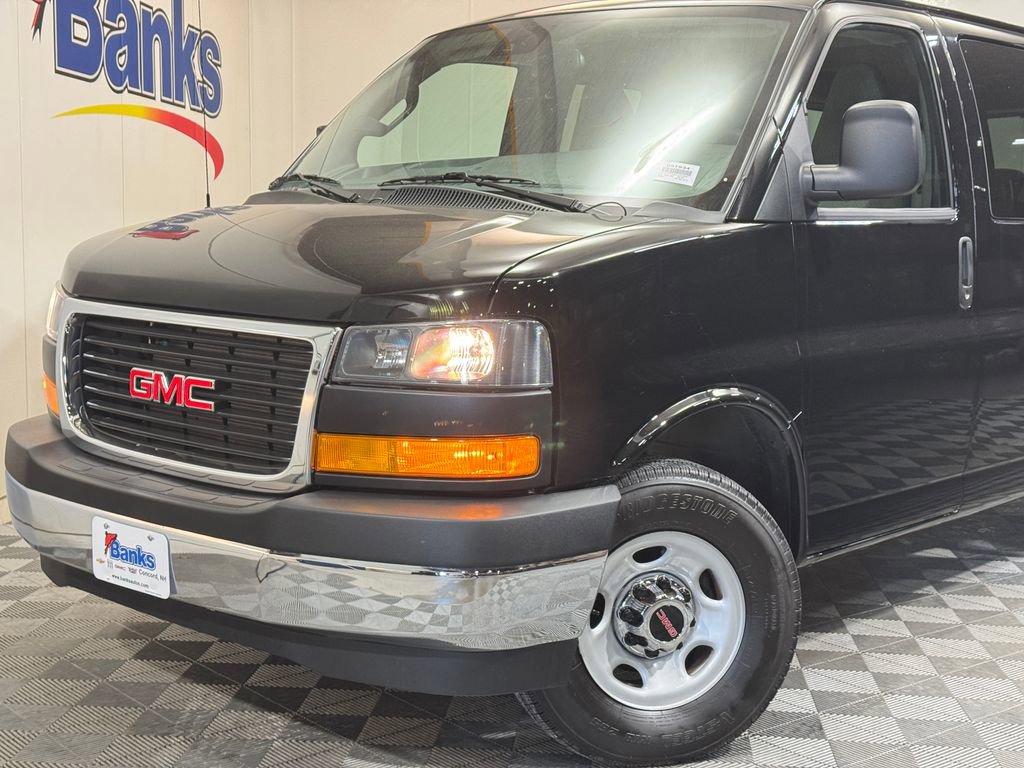 New 2025 GMC Savana 2500 LT w/ LT Preferred Equipment Group RWD image 3