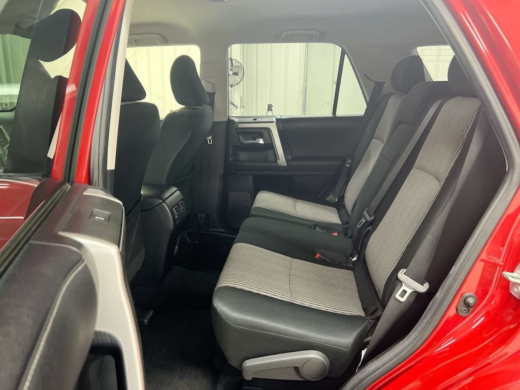 Used 2024 Toyota 4Runner SR5 AWD/4WD image 22