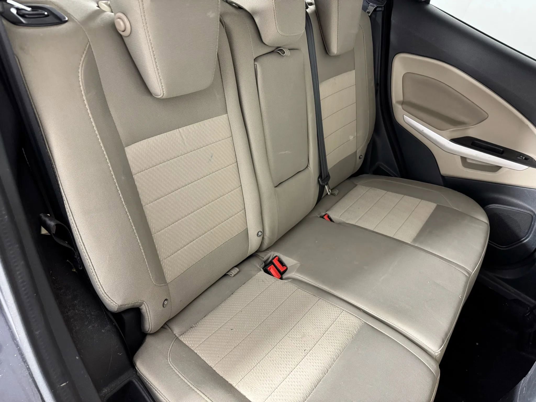 Used 2021 Ford EcoSport S image 32