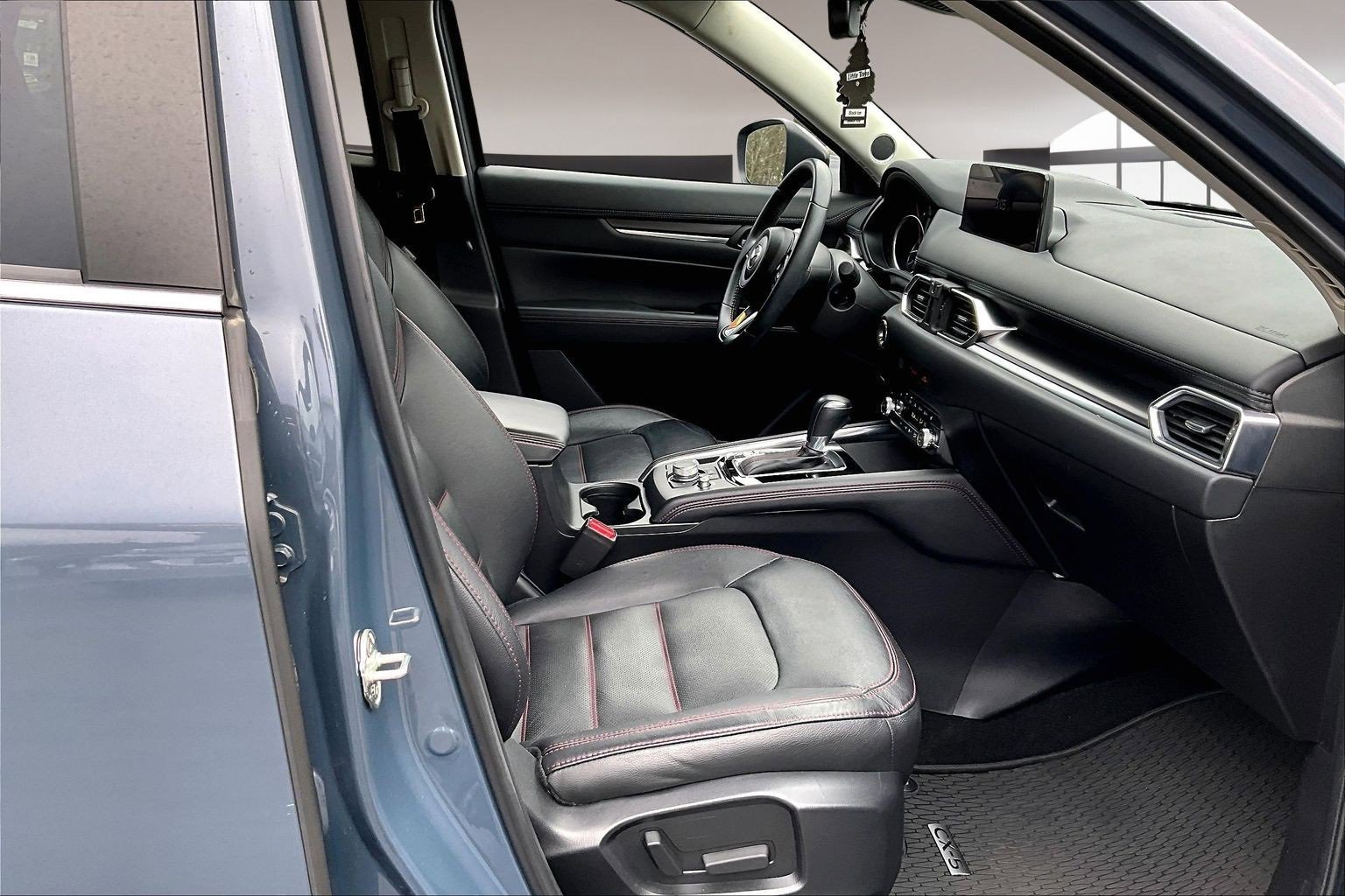 Used 2023 MAZDA CX-5 Carbon Edition image 29