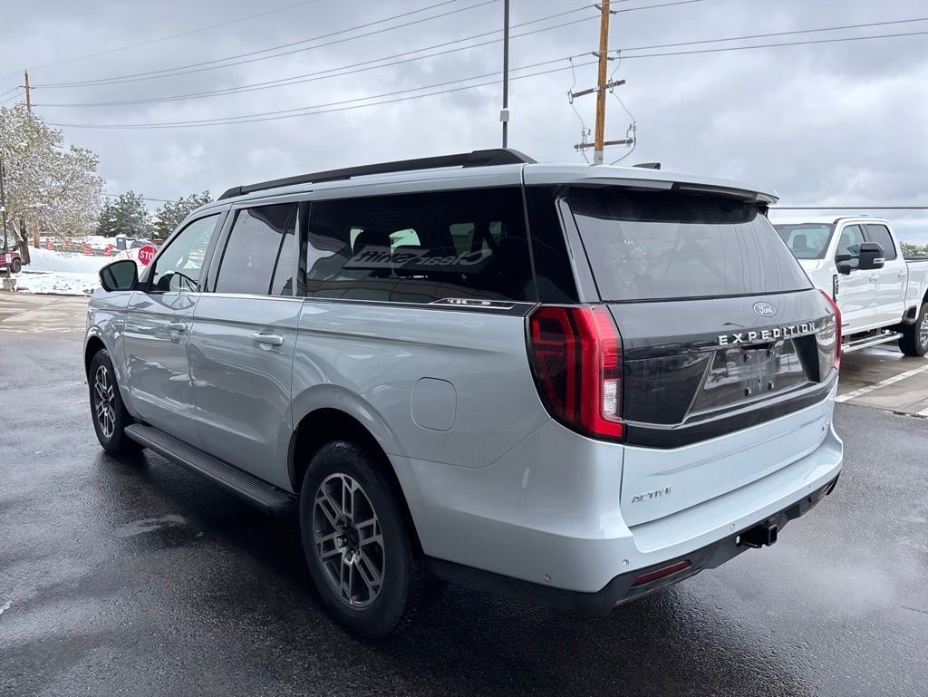 Used 2025 Ford Expedition Max Active AWD/4WD image 6