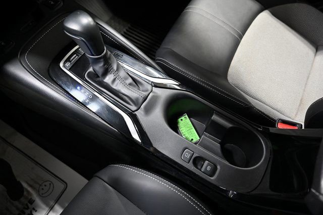 Used 2025 Toyota Corolla XSE image 20