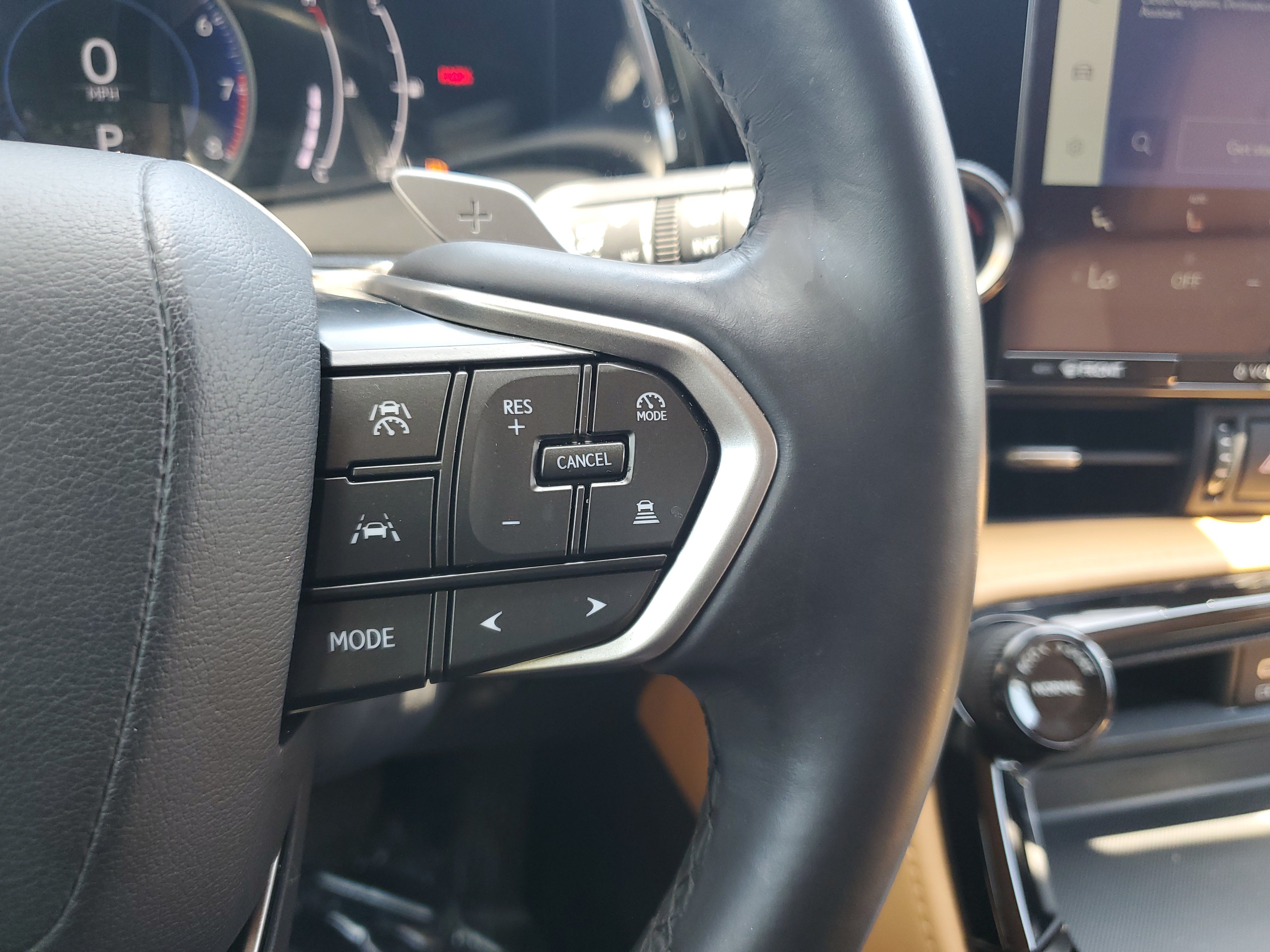 Used 2024 Lexus NX 250 FWD w/ Towing Package (2000 Lbs) image 19
