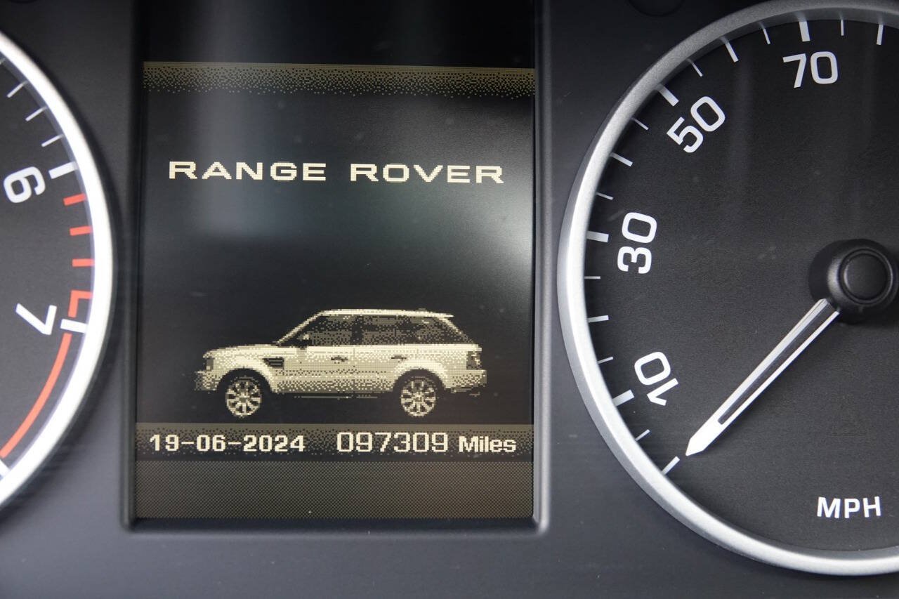 Used 2011 Land Rover Range Rover Sport Supercharged AWD/4WD image 41