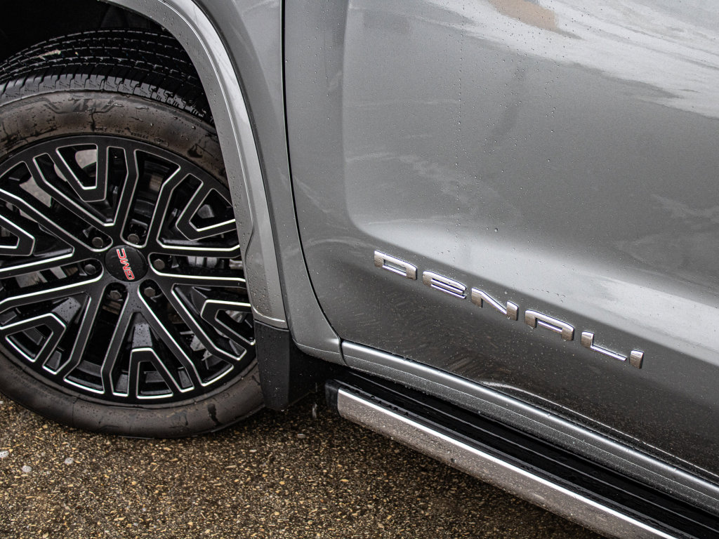 Used 2026 GMC Sierra 1500 Denali image 8