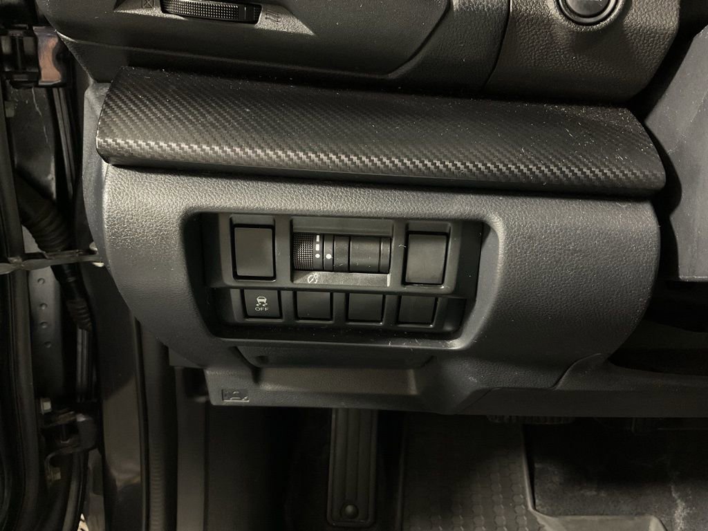 Used 2018 Subaru Crosstrek 2.0i Premium image 25