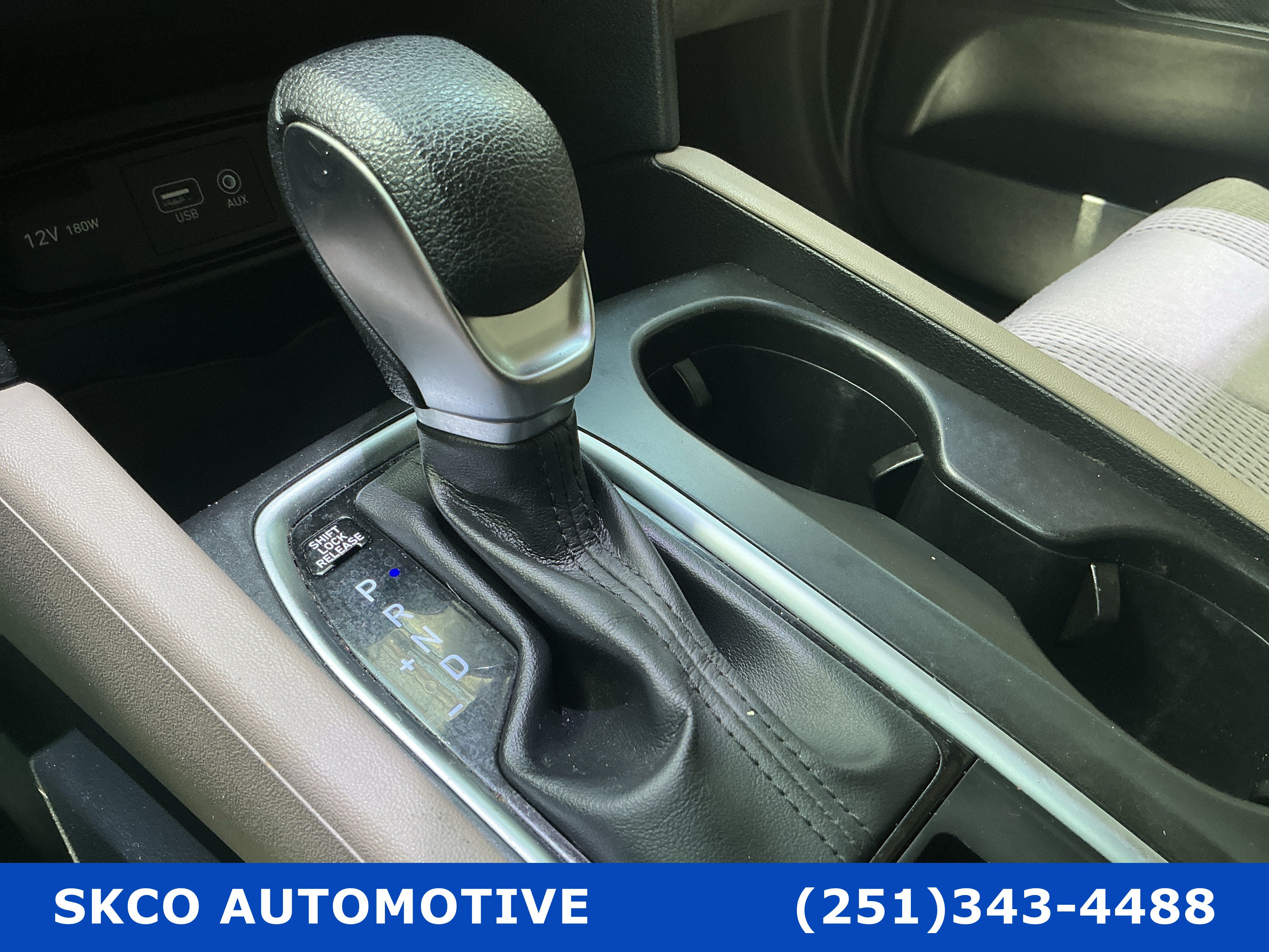Used 2020 Hyundai Santa Fe SE FWD image 23