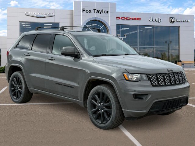 Used 2019 Jeep Grand Cherokee Altitude AWD/4WD image 3